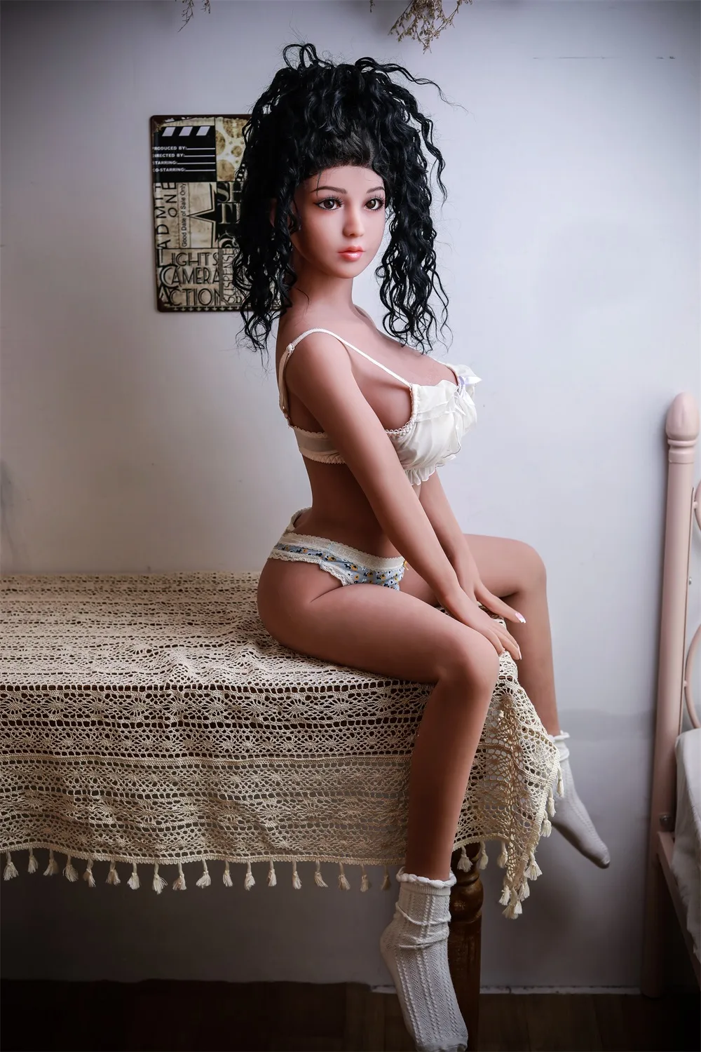 Mini Love Doll – Realistic Small TPE Doll with Vagina & Breasts, Perfect for Zoe. product image showing body appearance and material texture