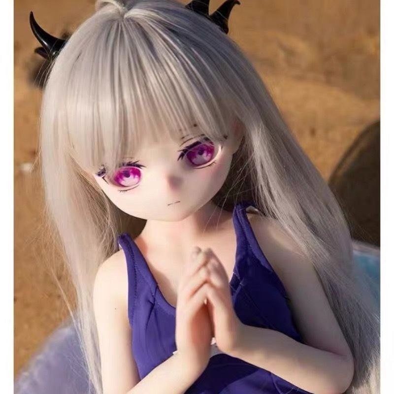 DD073 Luna 68cm TPE anime doll closeup of her face with striking purple eyes and silver hair Luna - 68cm Mini Anime Full-Body TPE Figure with Articulated Skeleton, TPE Body PVC Head, SKU: DD073 product image showing body appearance and material texture